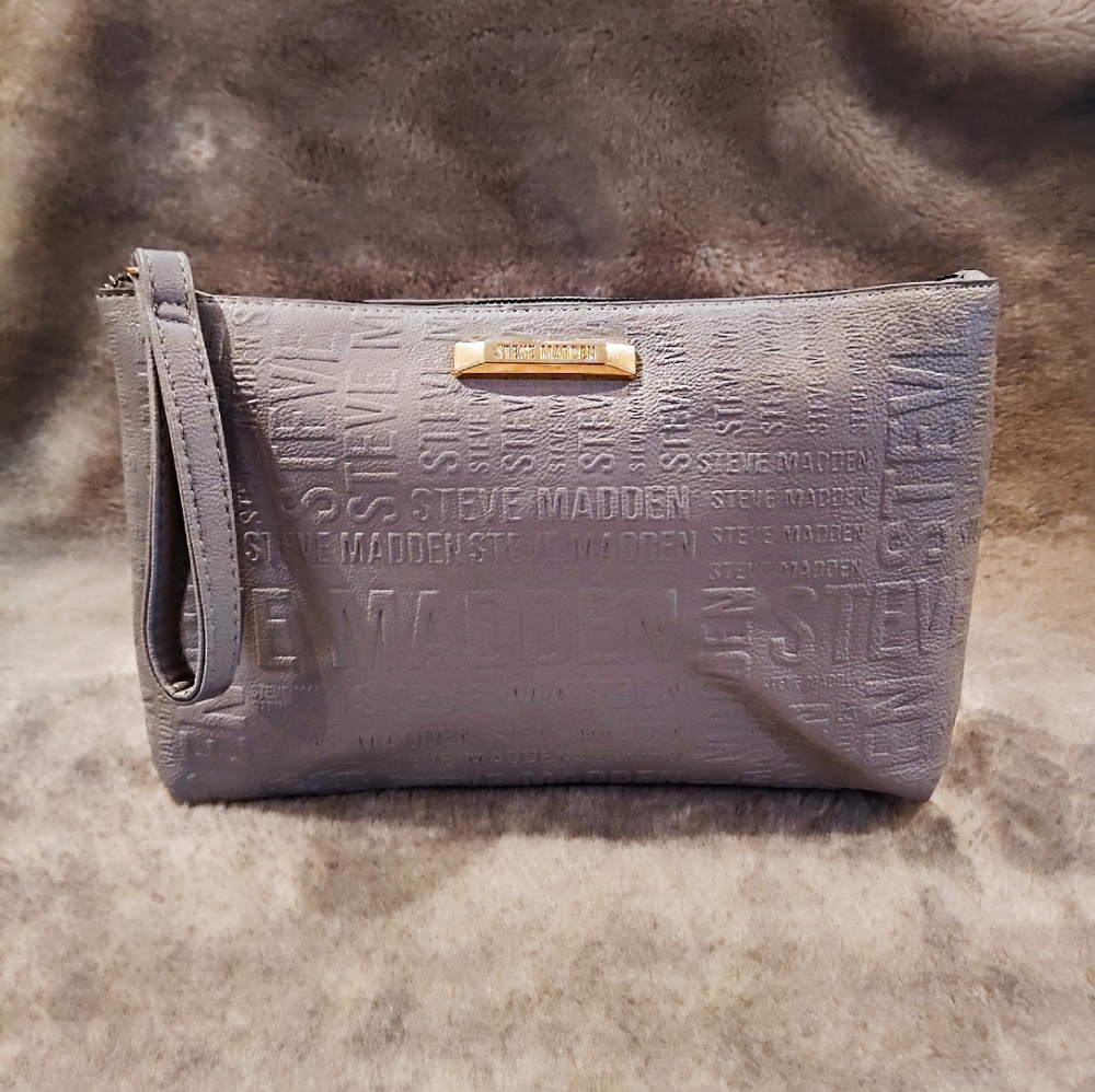 Steve Madden Gray Zip Bag with Wristlet strap